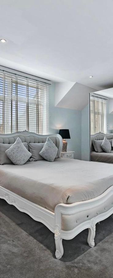 Hampstead Opulence Apartment - Luxurious Split Level Property Λονδίνο Εξωτερικό φωτογραφία